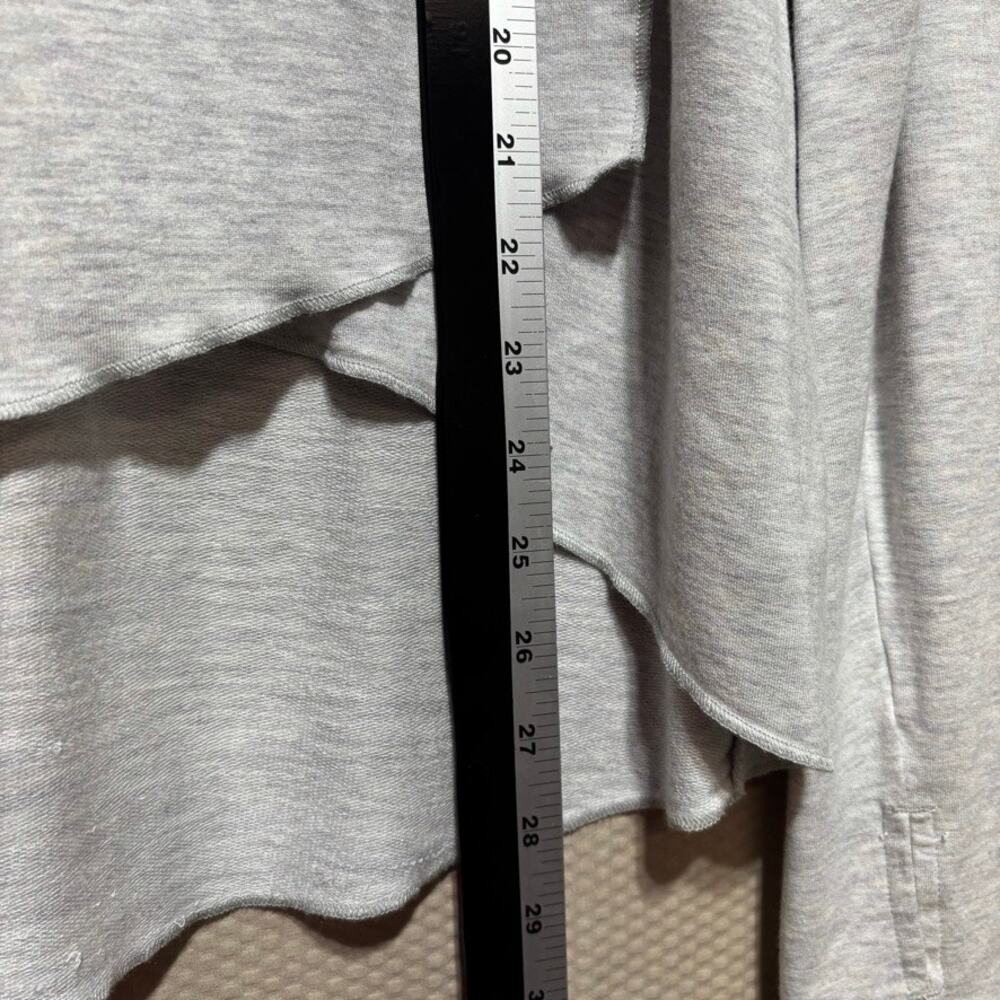 Cabi Heather Gray Cowl Neck Sport Topper Thumbhole Long Sleeve Top Large - Picture 10 of 11